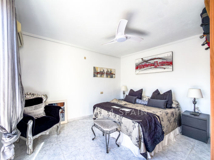 Image No.47-3 Bed Villa for sale