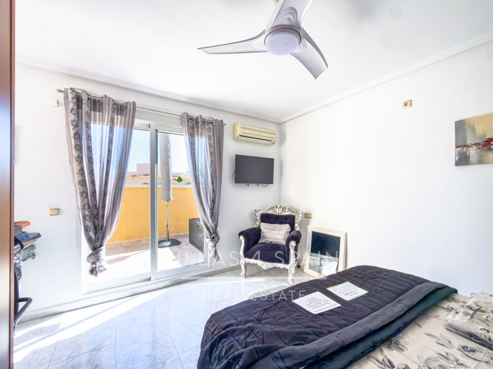 Image No.48-3 Bed Villa for sale