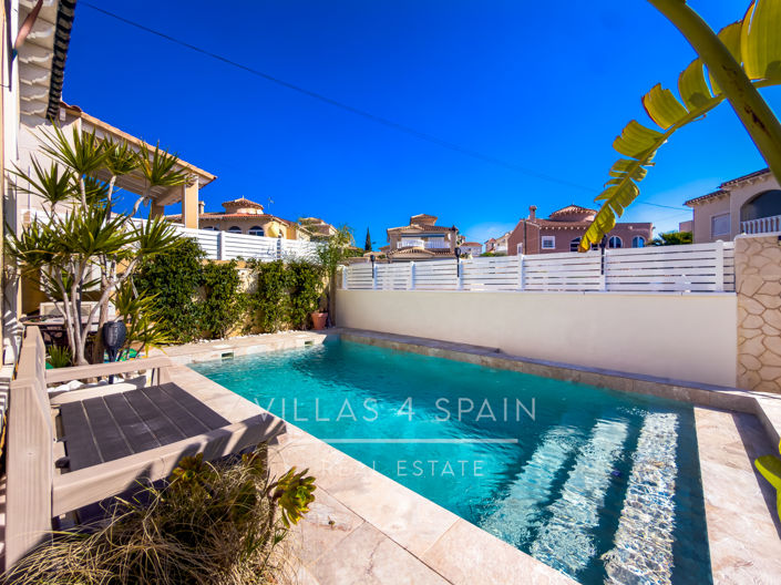 Image No.7-3 Bed Villa for sale