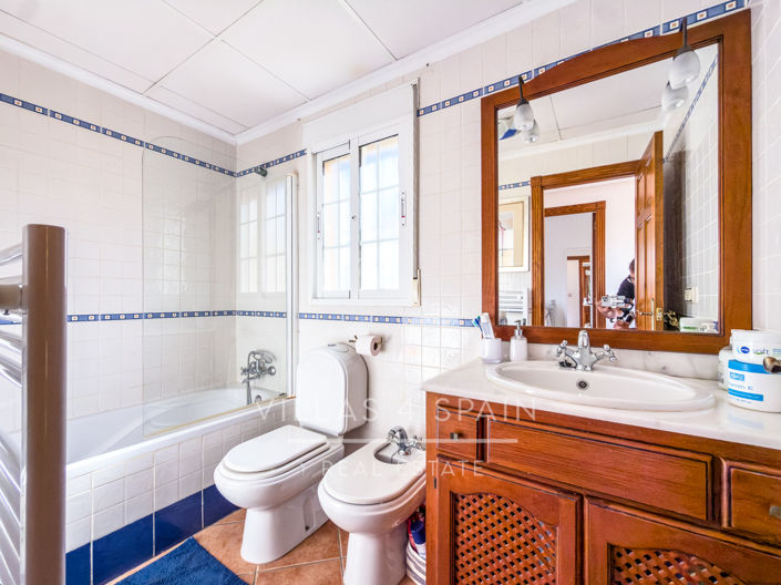 Image No.42-3 Bed Villa for sale