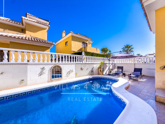 Image No.9-3 Bed Villa for sale