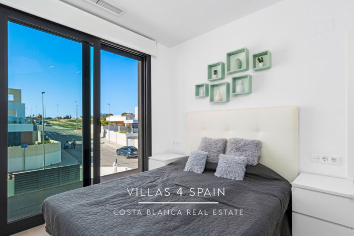 Image No.19-Villa de 4 chambres à vendre à Benijofar