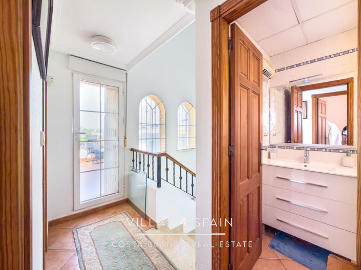 Image No.47-3 Bed Villa for sale