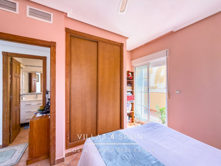 Image No.49-3 Bed Villa for sale