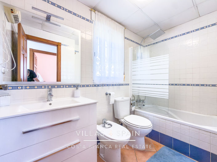 Image No.52-3 Bed Villa for sale