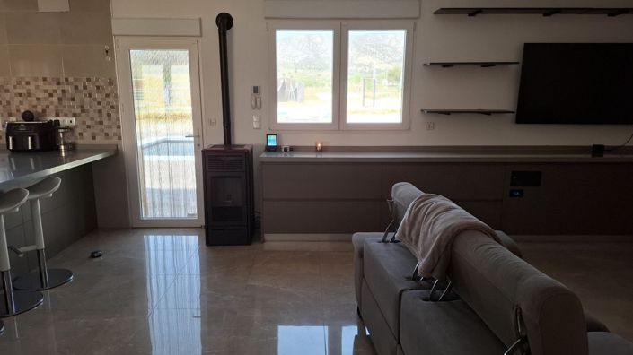 Image No.30-3 Bed Property for sale