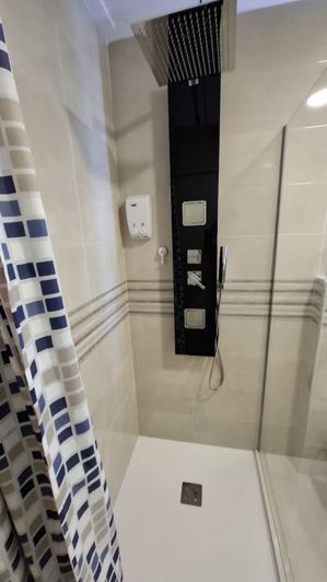 Image No.42-3 Bed Property for sale
