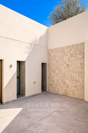 Image No.22-4 Bed Villa for sale