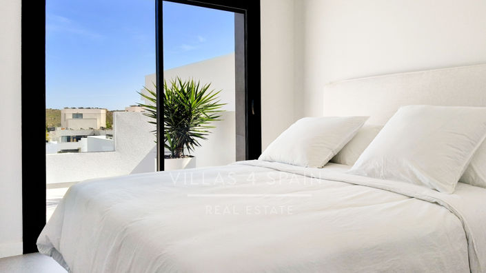 Image No.15-5 Bed Villa for sale