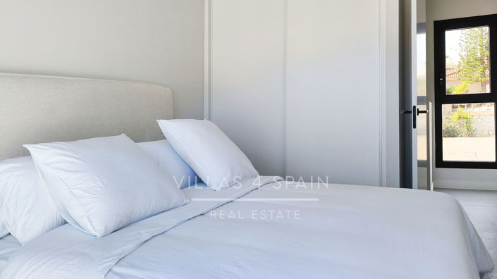 Image No.18-5 Bed Villa for sale
