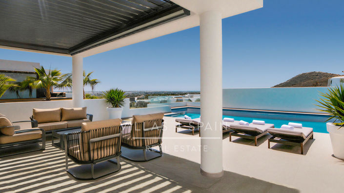 Image No.2-5 Bed Villa for sale