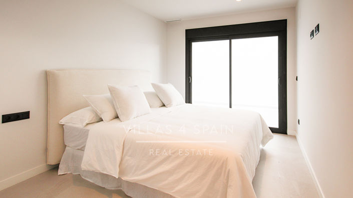 Image No.28-5 Bed Villa for sale
