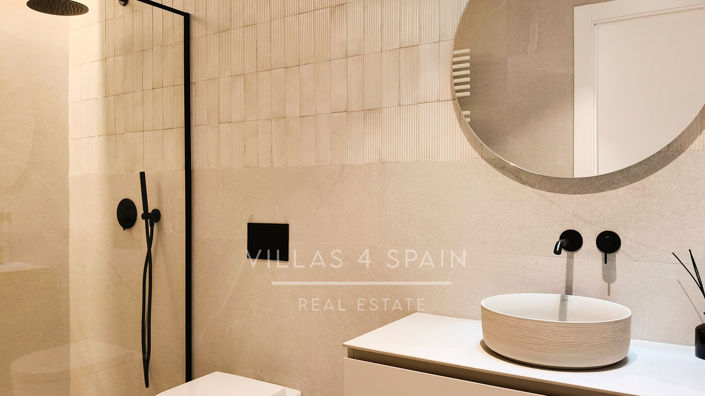 Image No.35-5 Bed Villa for sale