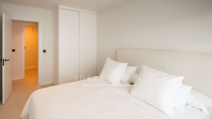Image No.36-5 Bed Villa for sale