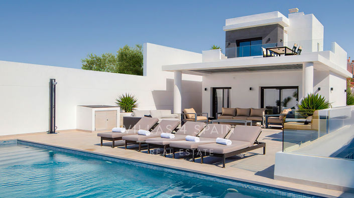 Image No.39-5 Bed Villa for sale