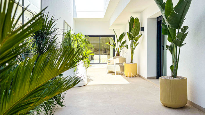 Image No.14-4 Bed Villa for sale