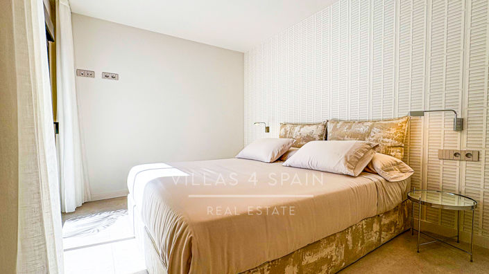 Image No.20-4 Bed Villa for sale