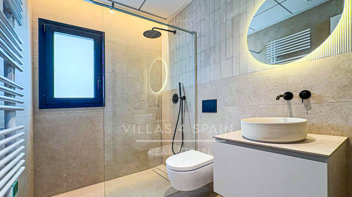 Image No.22-4 Bed Villa for sale