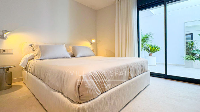 Image No.24-4 Bed Villa for sale