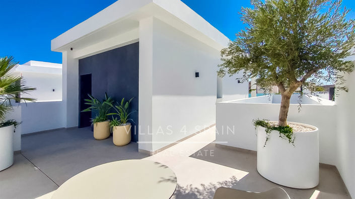 Image No.4-4 Bed Villa for sale