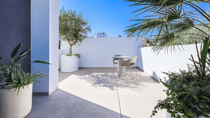 Image No.6-4 Bed Villa for sale