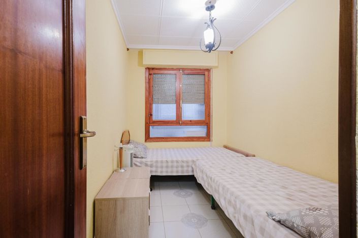 Image No.21-3 Bed Apartment for sale