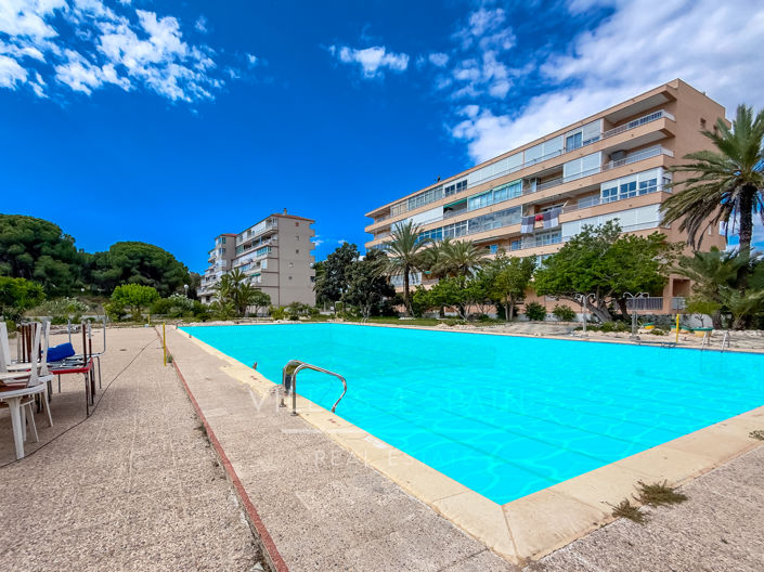 Image No.31-2 Bed Apartment for sale