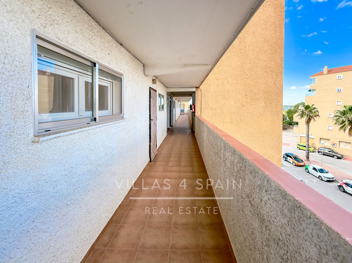 Image No.33-2 Bed Apartment for sale
