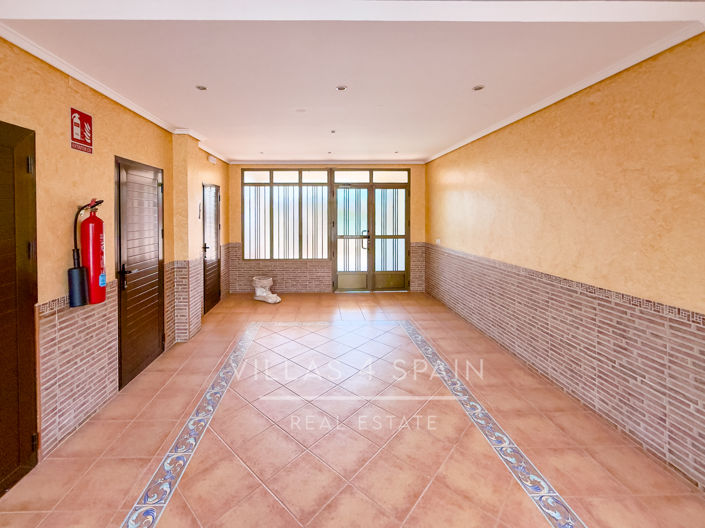 Image No.37-2 Bed Apartment for sale