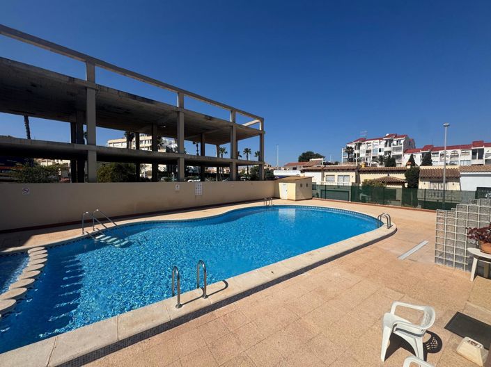 Image No.19-Appartement de 2 chambres à vendre à Torrevieja