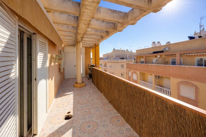 Image No.3-Appartement de 2 chambres à vendre à Torrevieja