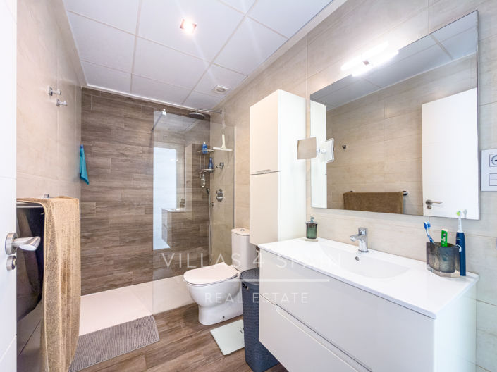 Image No.44-3 Bed Villa for sale