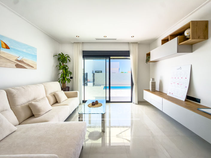 Image No.16-3 Bed Villa for sale