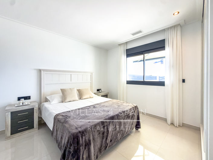 Image No.21-3 Bed Villa for sale