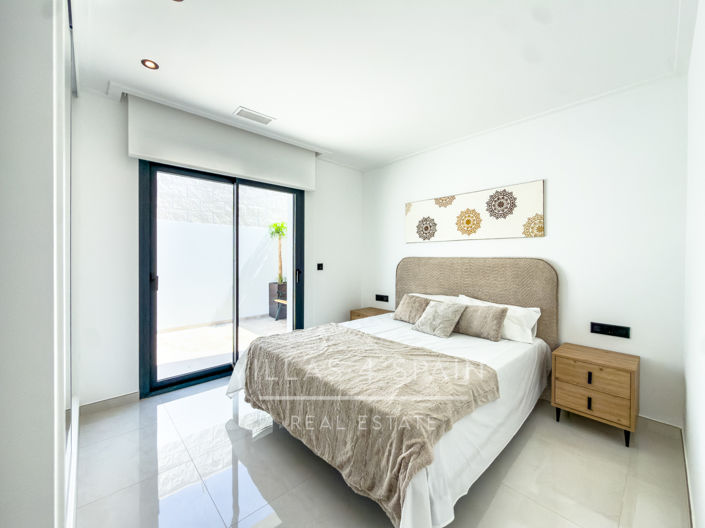 Image No.26-3 Bed Villa for sale