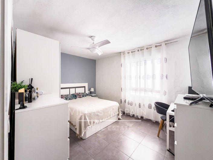 Image No.24-3 Bed Apartment for sale