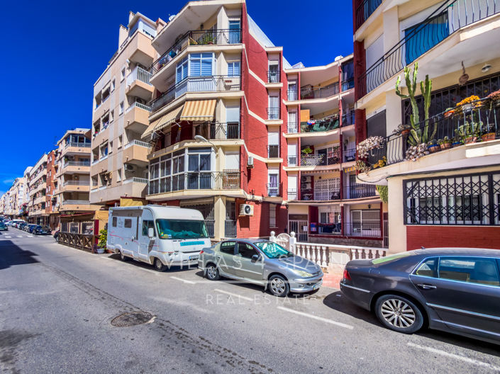 Image No.38-3 Bed Apartment for sale