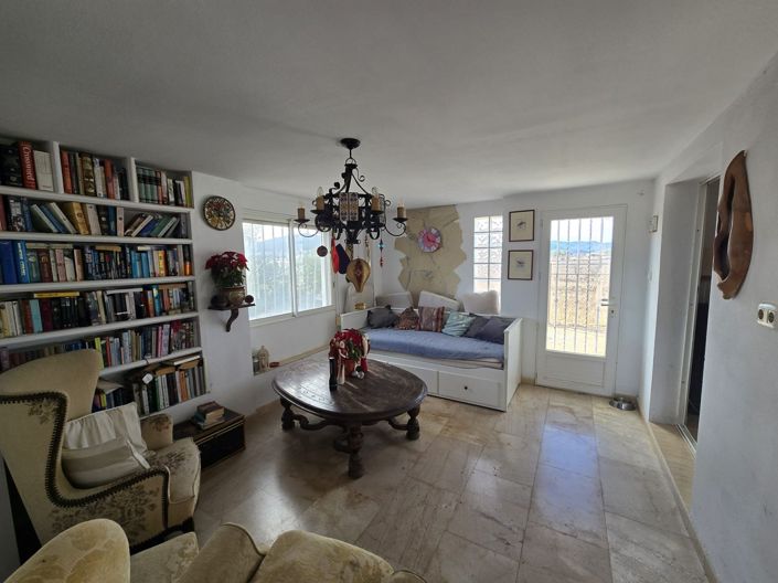 Image No.21-3 Bed Villa for sale