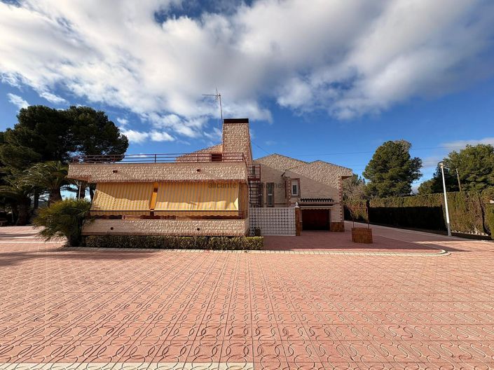 Image No.22-3 Bed Villa for sale