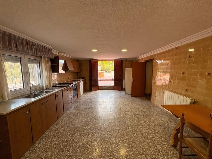 Image No.40-3 Bed Villa for sale