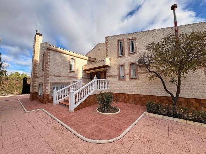 Image No.7-3 Bed Villa for sale
