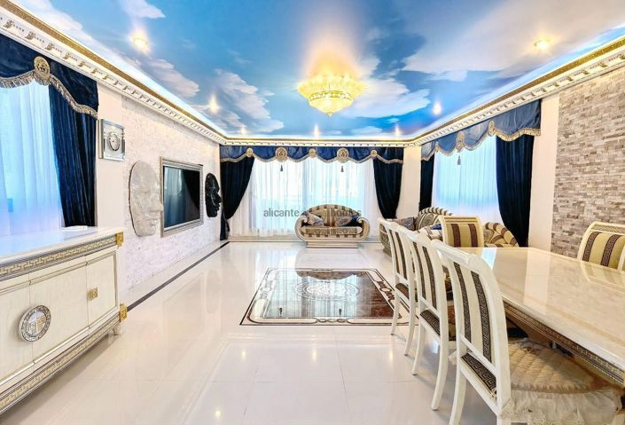 Image No.16-5 Bed Villa for sale