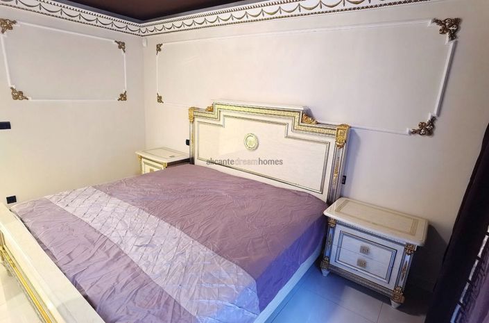 Image No.28-5 Bed Villa for sale