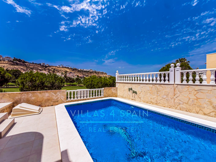 Image No.25-3 Bed Villa for sale
