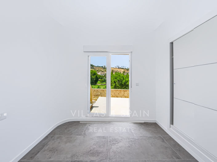 Image No.40-3 Bed Villa for sale