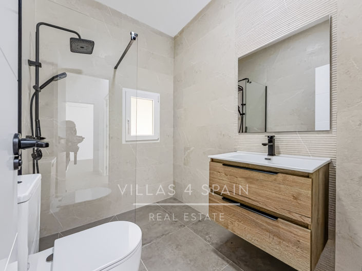 Image No.43-3 Bed Villa for sale