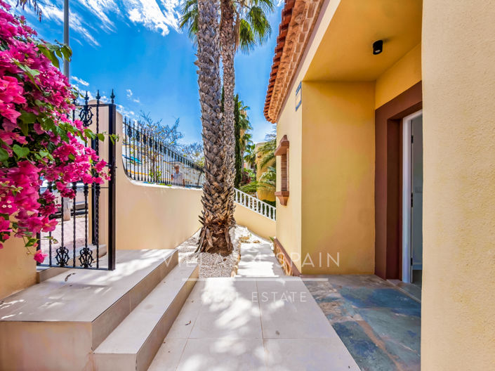 Image No.49-3 Bed Villa for sale