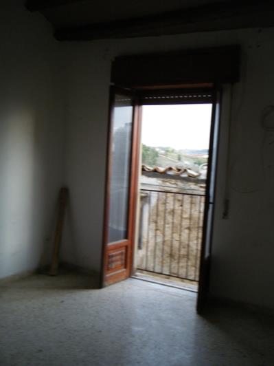 Image No.18-3 Bed Townhouse for sale