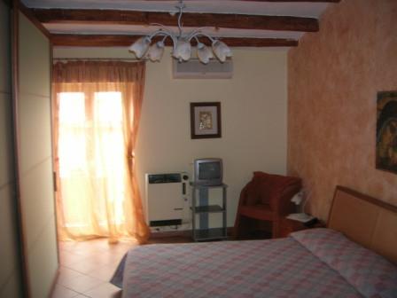 Image No.2-2 Bed Townhouse for sale