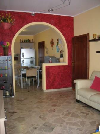 Image No.9-2 Bed Townhouse for sale